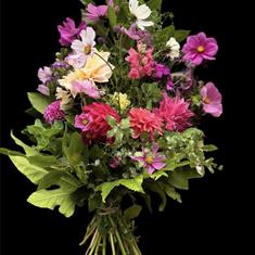 Natural garden tied spray 